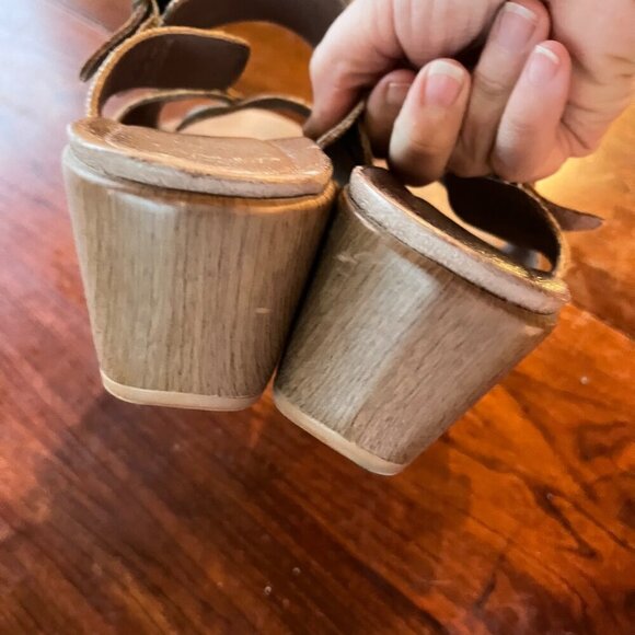 Dansko Sand Lizard‎ Wedge Sandals Beige Double Leather Strap Size 40 (9.5-10) - Picture 6 of 6